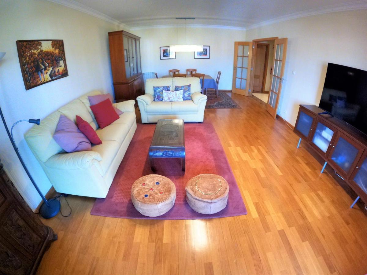 Lisbon 2 Bedroom Apartment With Balcony In Алжеш Экстерьер фото